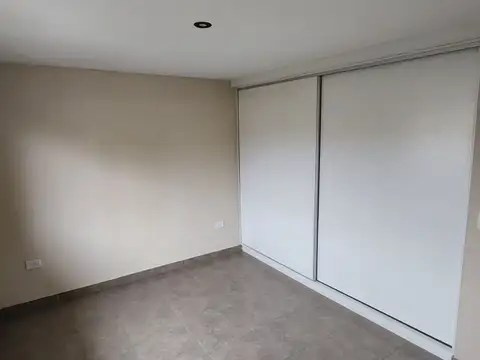 Depto Tipo Casa en Venta 1 año