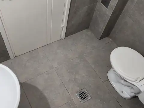 Depto Tipo Casa 4 ambientes con 2 baños
