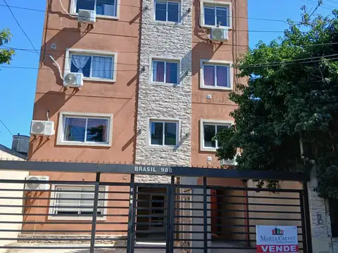 Semipiso 2 ambientes en Villa Sarmiento con cochera