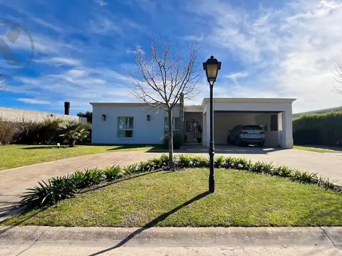 VENTA | CASA 4 AMBIENTES |  BARRIO PRIVADO ARENAS DEL SUR