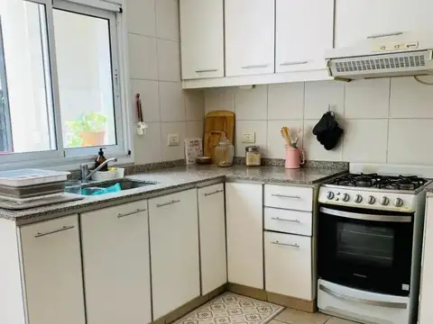 Casa en Alquiler en Villa Rosa, USD 700