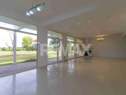 Casa en Venta en Neuquen, USD 498.000
