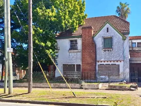 TERRENO TRIPLE LOTE IDEAL INVERSION LANUS OESTE