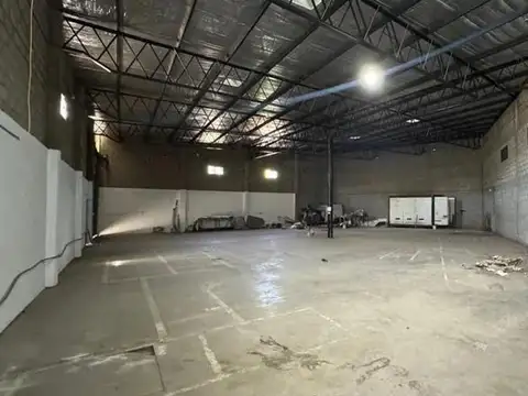 VENDE GALPÓN COMERCIAL 1527 MTS2 EN GRAL RODRIGUEZ
