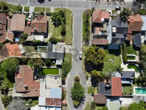 Casa en Venta en Manuel B Gonnet, USD 240.000