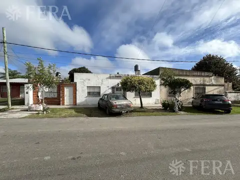 Venta de Casa 3 ambientes con Parrilla en Platanos