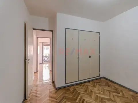 Venta departamento 3 ambientes. balcon -Balvanera