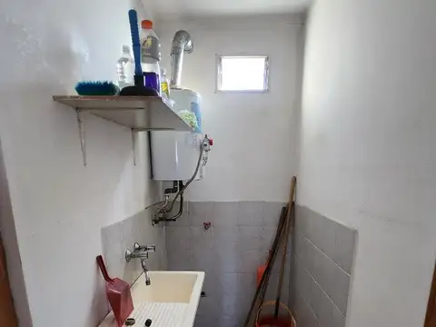 Almirante Brown 1300, Piso 4