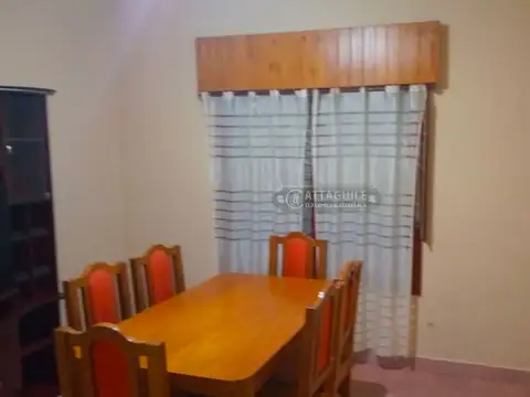 Casa 4 ambientes con 1 baño