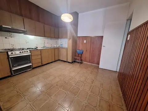 Sarmiento 100