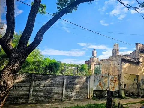 1° DE MAYO  al 2400