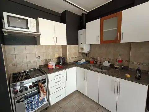 Casa en Alquiler con 1 cochera