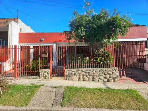 Arturo M Bas 2000, Piso 0