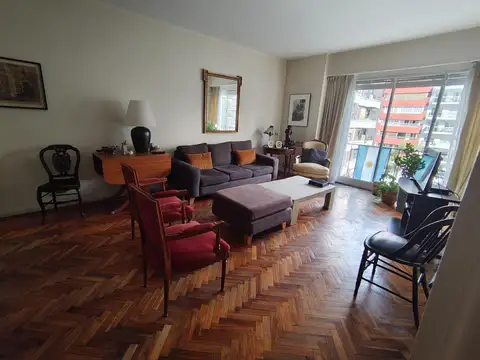 EXCELENTE DEPARTAMENTO DE 3/4 AMBIENTES CONTRAFRENTE,CON DEPENDENCIA , LUMINOSO