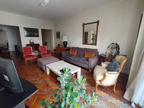 Juan Francisco Seguí 3700, Piso 5