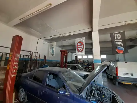 Local en Venta 69 años