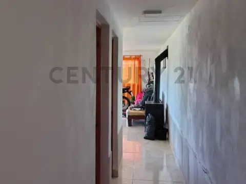 Casa 3 ambientes con 1 baño