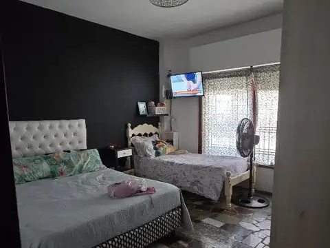 casa Multifamiliar /lote 345mts2/ph 3 y 2 amb, catan .-