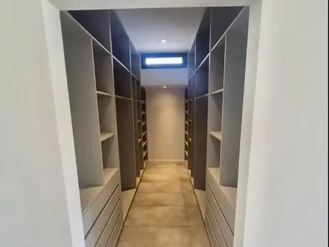 Casa en Alquiler al Este