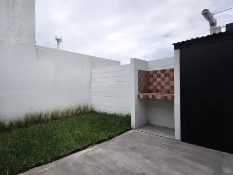 Depto Tipo Casa en Venta en San Jose, USD 99.900