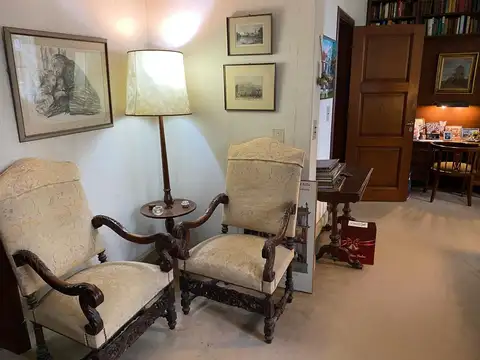 Casa 7 ambientes con 2 baños