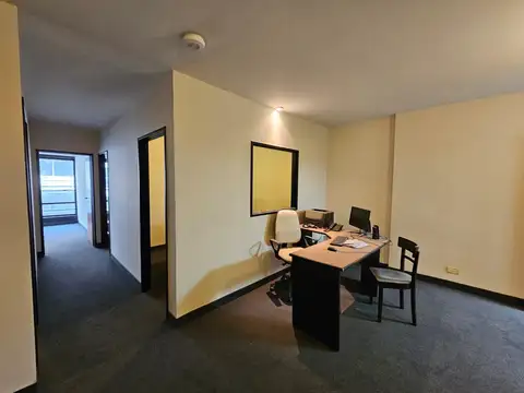 Oficina en Venta con 1 cochera