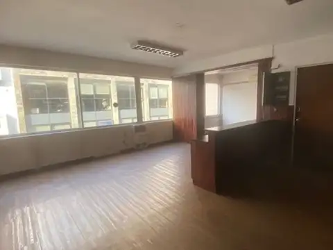 VENTA OFICINA CIUDAD VIEJA 