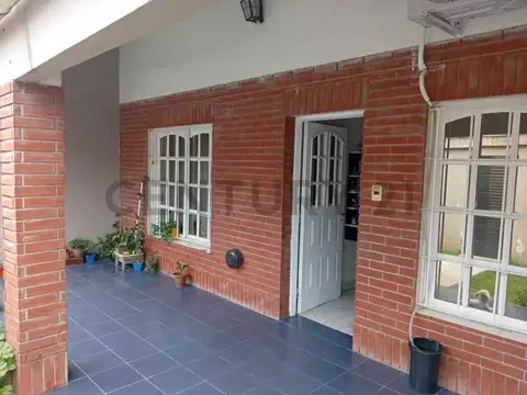 VENTA MORON 4 DEPARTAMENTOS EN BLOCK