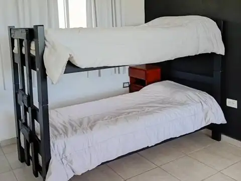 FINANCIO Casa dos dormitorios, excelente oportunidad