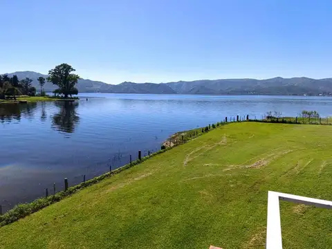 Casa 7 ambientes con 3 baños