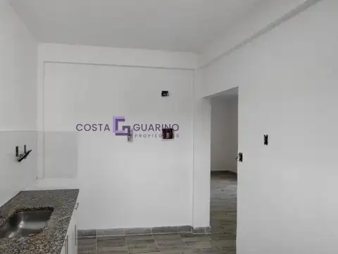 Departamento en Alquiler en Lomas del Mirador, $ 800.000