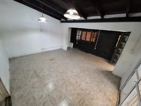Casa en venta - 3 dormitorio - Granadero Baigorria.