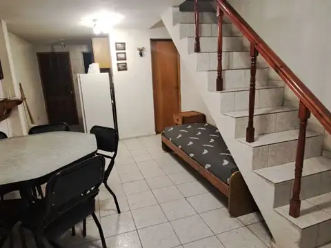 32 300