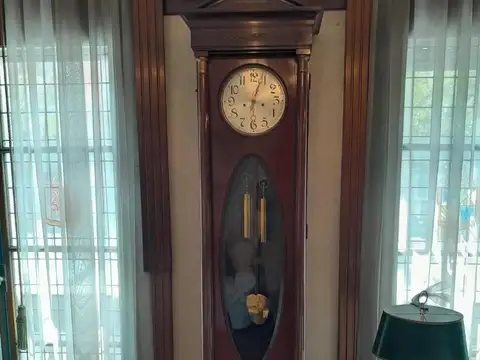 Casa en Venta con 3 cocheras