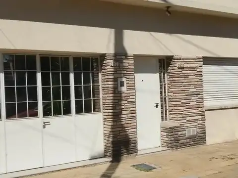 CASA - BARRIO SARGENTO CABRAL - JOSÉ MARÍA ZUVIRÍA 2021