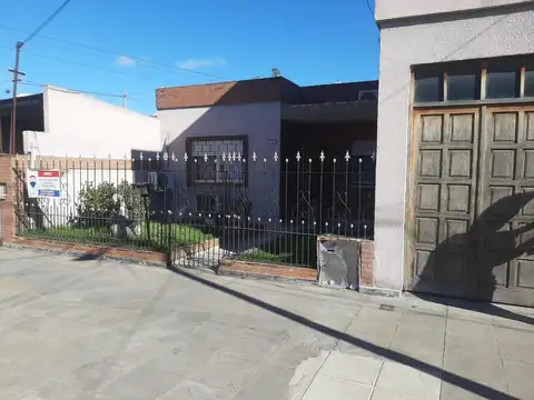 CASA EN GENERAL RODRIGUEZ, EXCELENTE UBICACION