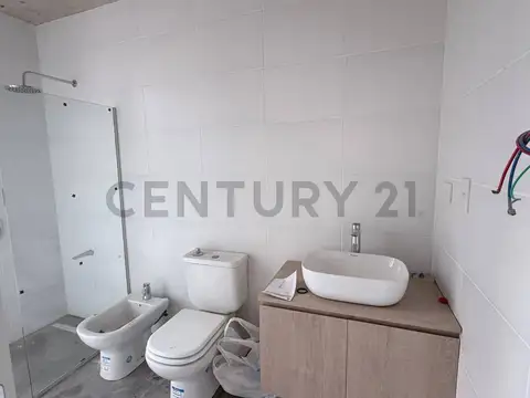 Casa en Alquiler con 1 cochera