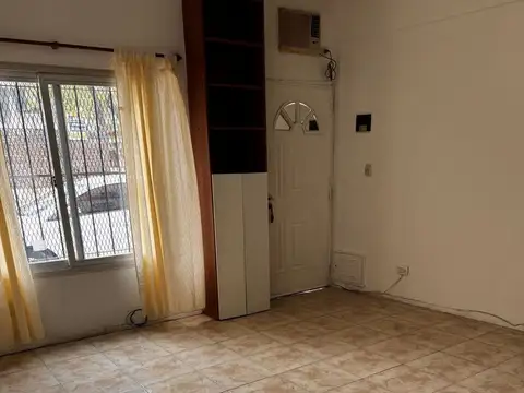 Depto Tipo Casa en Alquiler al Este