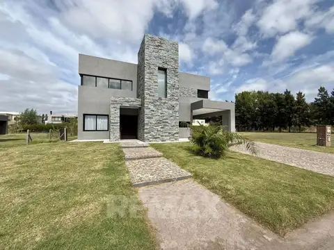 VENTA CASA A ESTRENAR EL REBENQUE CANNING GAS