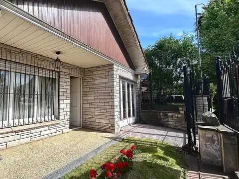 VENTA | 3 PROPIEDADES EN BLOCK DE 3 AMBIENTES | A RECICLAR| EN LO MEJOR DE CONSTITUCION |