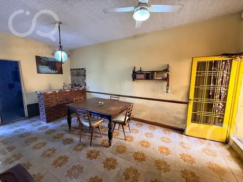 Casa 4 ambientes con 1 baño