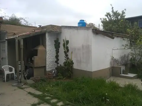 Depto Tipo Casa en Venta 50 años
