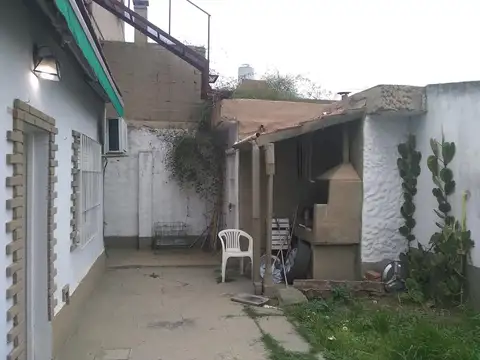 Depto Tipo Casa en Venta con 1 cocheras