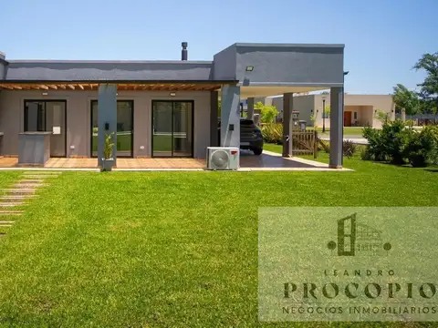 Casa en Venta en Moreno, USD 209.000