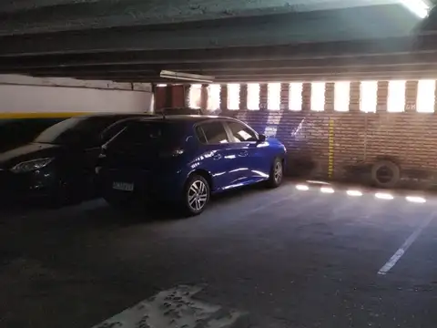 Cochera en Venta Cubierta