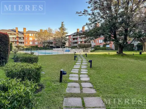 Muy lindo departamento en venta en Jardines De San Isidro II