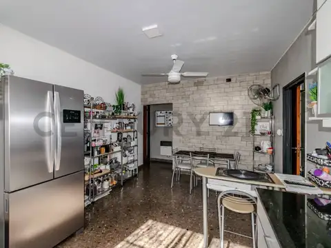 Departamento 4 ambientes con 3 baños