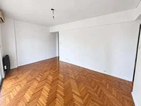 Departamento en Alquiler en Balvanera, $ 900.000