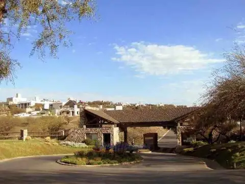 Venta terreno en Cinco Lomas, La Calera. 2000mt2