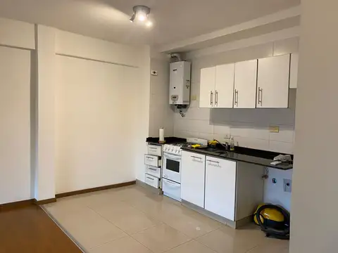 Departamento en Alquiler con 1 cocheras